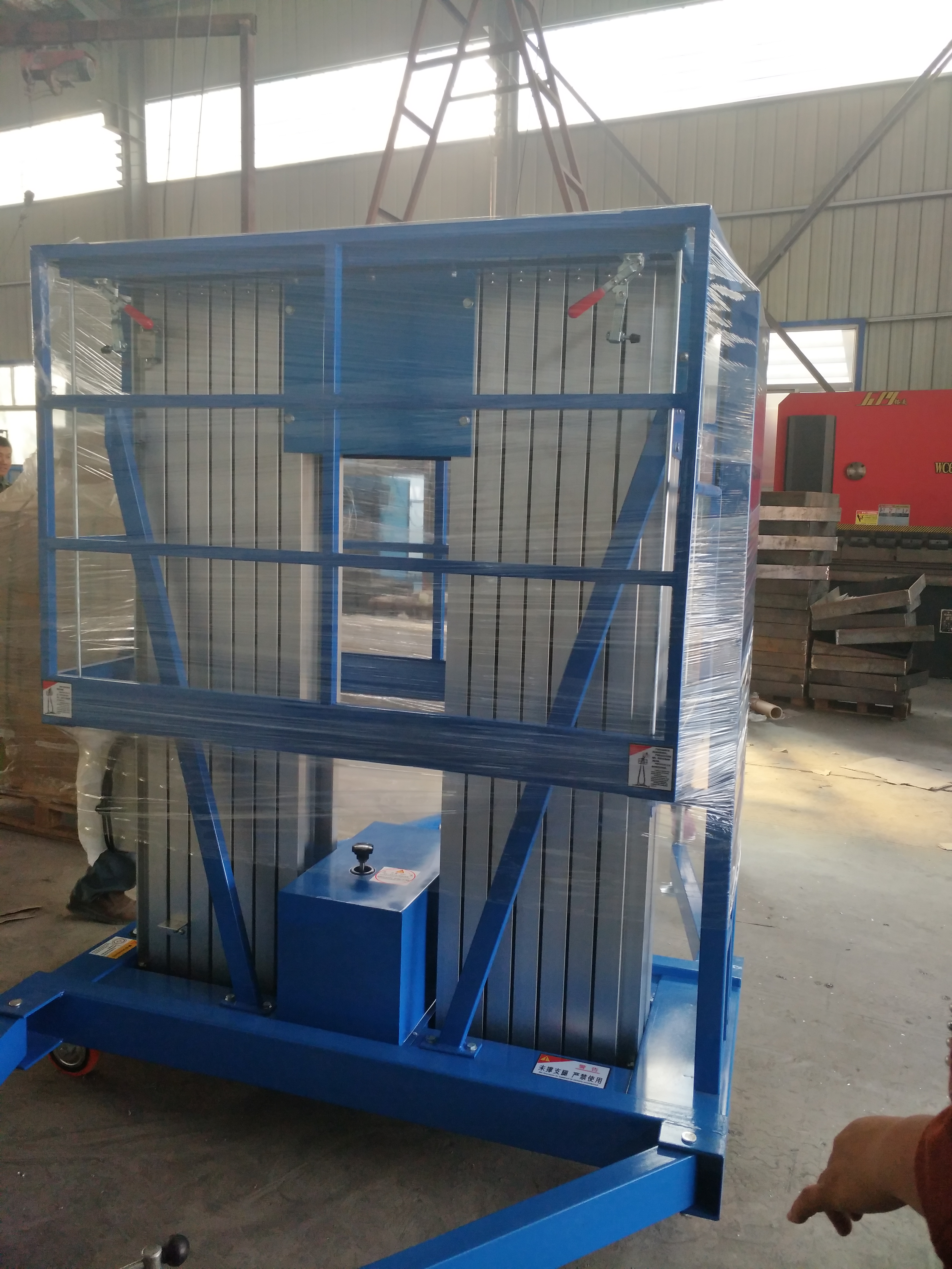 使用濟(jì)南鋁合金升降機(jī)漏電事故發(fā)生時應(yīng)該如何處理?(圖3) \